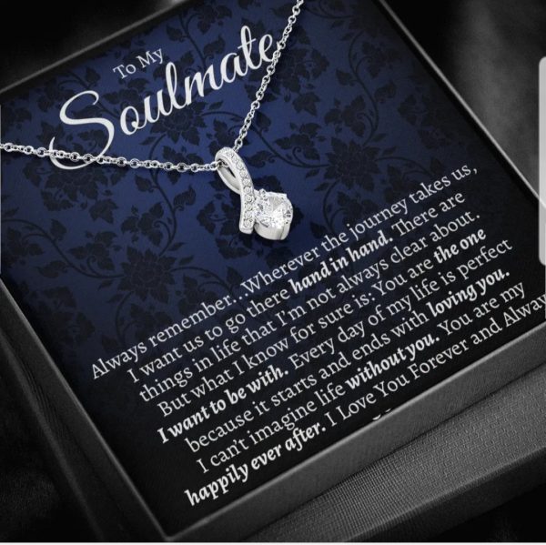 Female luxury necklace with customized love note from a jewelry store in usa [.<strong>(scroll down for more  items👇👇 )